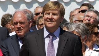 Prins van Oranje heropent gerestaureerde verdedigingswerken Hellevoetsluis 2012 [upl. by Kennie]