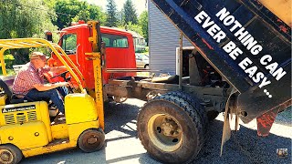 Dump Truck Hoist Cylinder BLOWN OUT [upl. by Hufnagel]