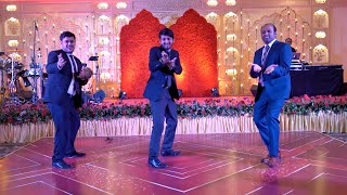 Chokra Jawaan Re  Wedding Dance Performance by Grooms Friends  Ishaqzaade  Sangeet Choreography [upl. by Nikita]