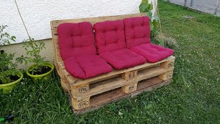 DIY  PALETTENSOFA SELBST GEBAUT MIT SCHRÄGER LEHNE [upl. by Basilius]