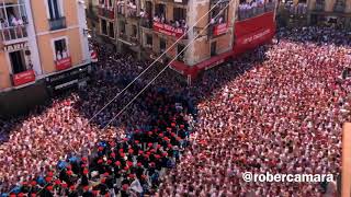 Los gaiteros de Pamplona en el chupinazo de 2019 [upl. by Anaidirib567]