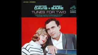 Skeeter Davis amp Bobby Bare  I Dont Care [upl. by Eceeryt]