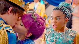 Descendants 2 Cast ★ Best Funniest Moments And Bloopers 😂 [upl. by Enylorac]