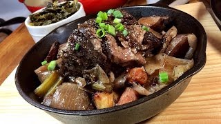 How To Make The Ultimate SlowCooked Beef Pot Roast [upl. by Ehud]