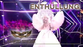 Wer ist der Engel  Engel Enthüllung Finale  The Masked Singer  ProSieben [upl. by Aifas]