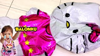 Balita Lucu Beli Balon Karakter Hello Kitty Balonnya Pecah😭 [upl. by Anele924]