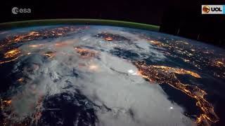 VÍDEO REVELA NOVAS IMAGENS DA TERRA DO ESPAÇO [upl. by Heimer826]